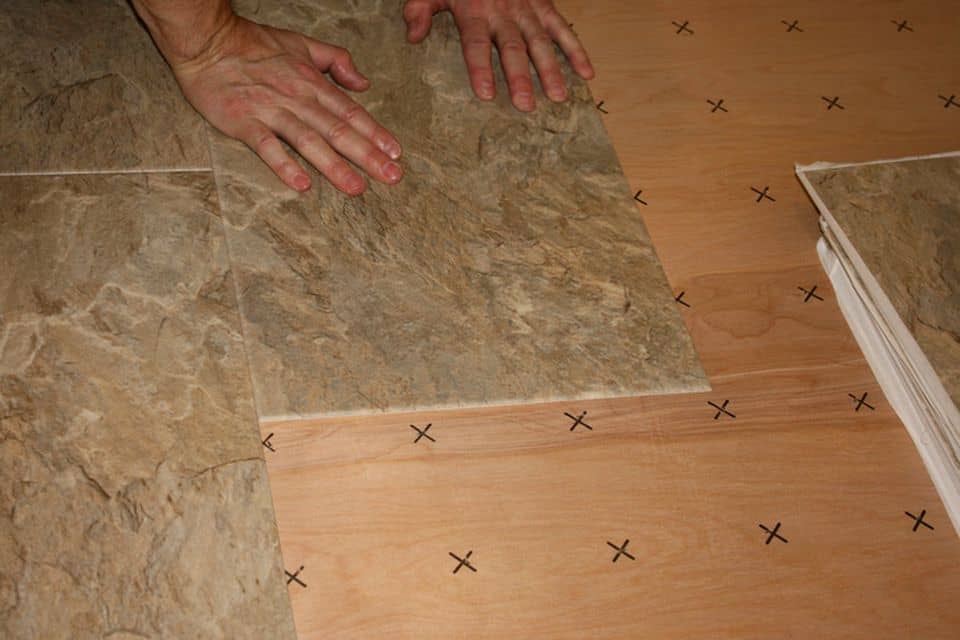 Vinyl floor tiles can like natural stone 